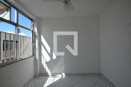 Quarto 3 de apartamento para alugar com 2 quartos, 69m² em Irajá, Rio de Janeiro