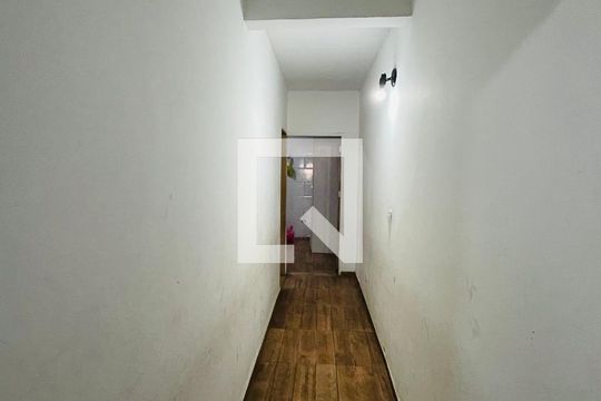 Corredor  de casa à venda com 2 quartos, 82m² em Jardim Rosa de Franca, Guarulhos