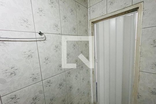 Banheiro Social de casa à venda com 2 quartos, 82m² em Jardim Rosa de Franca, Guarulhos