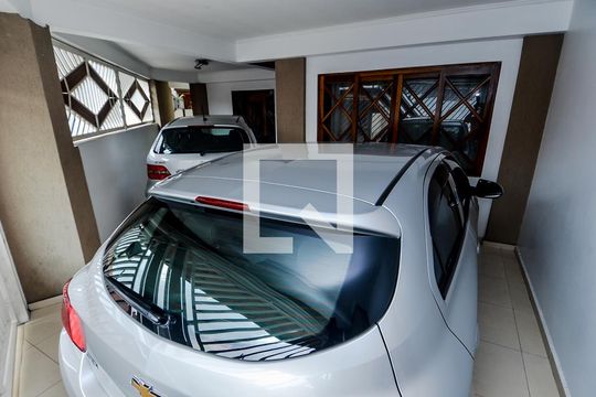 Casa à venda com 3 quartos, 245m² em Jardim Nova Taboão, Guarulhos