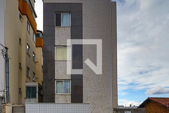 Fachada de apartamento à venda com 3 quartos, 131m² em Sagrada Família, Belo Horizonte