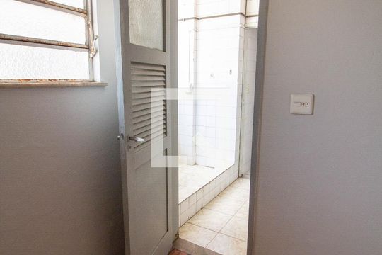 Quarto de Serviço de apartamento para alugar com 3 quartos, 85m² em Tijuca, Rio de Janeiro