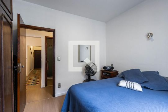 Quarto 1 de casa à venda com 4 quartos, 200m² em Alto de Pinheiros, São Paulo