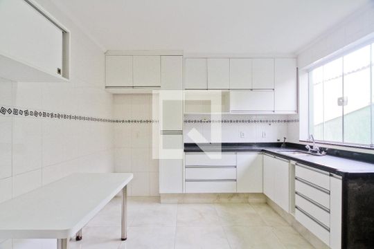 Cozinha de casa à venda com 4 quartos, 465m² em City América, São Paulo