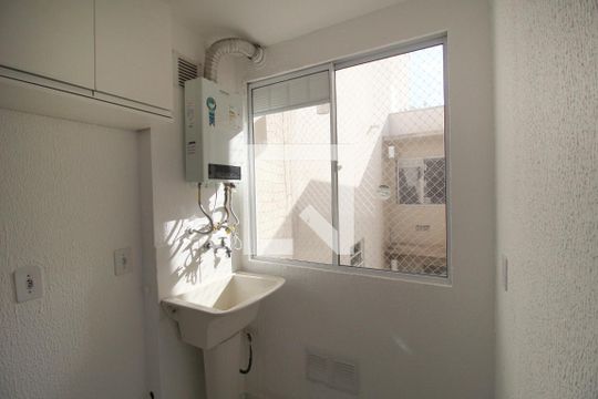 Área de Serviço de apartamento para alugar com 2 quartos, 49m² em Recreio Marajoara, Sorocaba