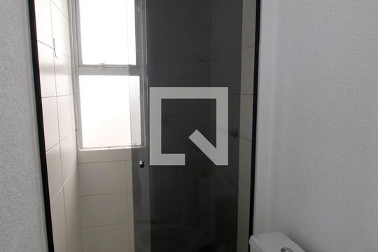 Banheiro da Suíte de apartamento para alugar com 2 quartos, 49m² em Recreio Marajoara, Sorocaba