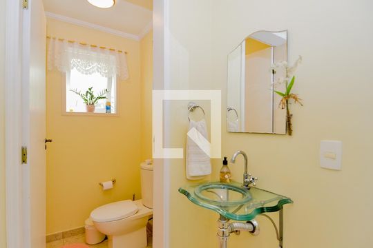 Lavabo  de casa à venda com 3 quartos, 190m² em Parque Renato Maia, Guarulhos