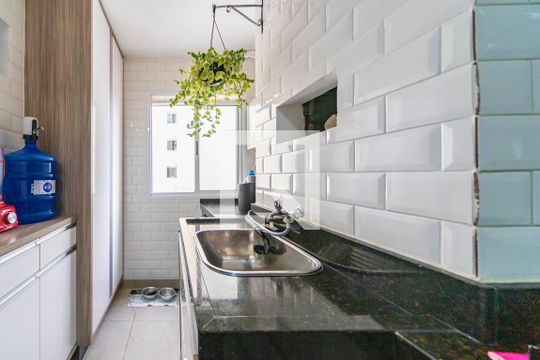 Área de Serviço  de apartamento à venda com 3 quartos, 73m² em Vila Helena, Santo André