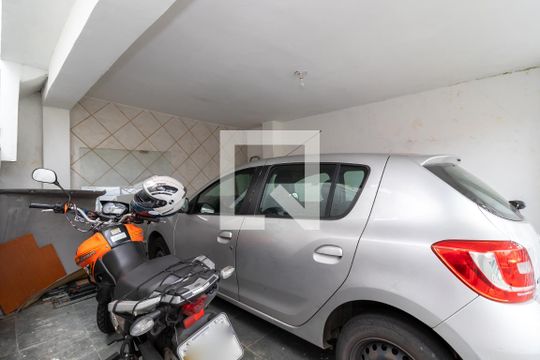 Garagem de casa à venda com 3 quartos, 150m² em Vila Continental, São Paulo