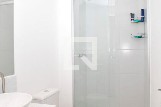 Banheiro Quarto 1 Suíte de apartamento à venda com 2 quartos, 60m² em São João, Porto Alegre