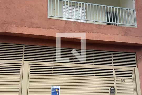 Fachada de casa para alugar com 2 quartos, 154m² em Jardim Modelo, São Paulo