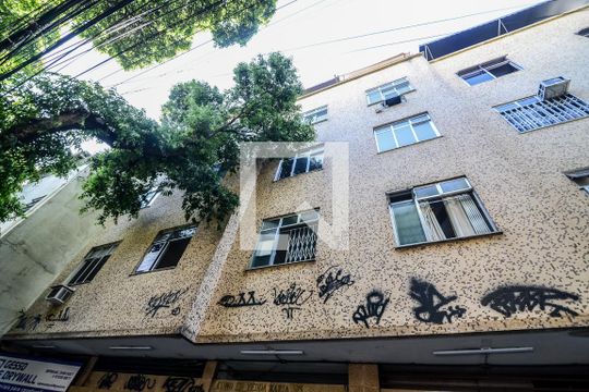Fachada de apartamento à venda com 2 quartos, 80m² em Tijuca, Rio de Janeiro