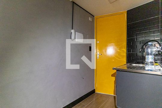 Cozinha de kitnet/studio à venda com 1 quarto, 29m² em Vila Buarque, São Paulo