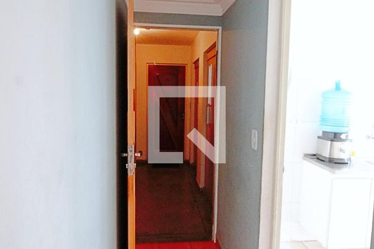 Corredor de apartamento à venda com 2 quartos, 66m² em Jardim Umarizal, São Paulo