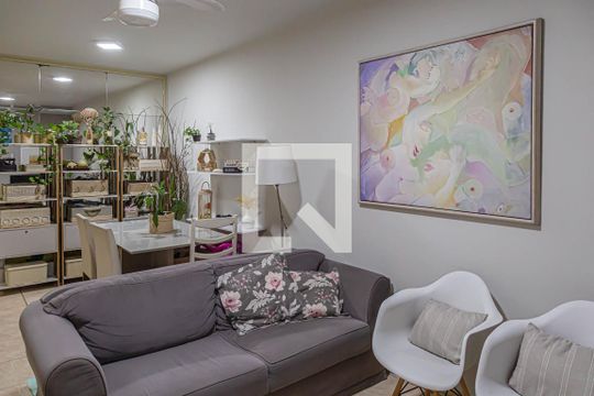 Sala  de apartamento à venda com 2 quartos, 85m² em Bela Vista, São Paulo