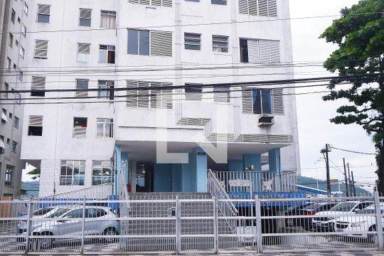 Fachada do Prédio de apartamento para alugar com 2 quartos, 60m² em Centro, São Vicente