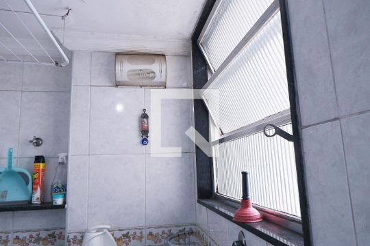 Área de Serviço de apartamento para alugar com 2 quartos, 60m² em Centro, São Vicente