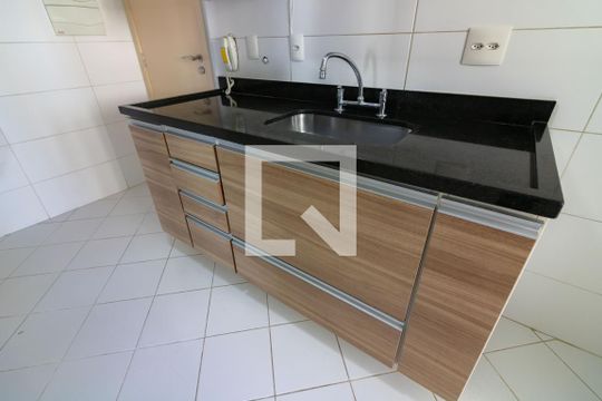 Cozinha de apartamento para alugar com 3 quartos, 99m² em Jardim das Acácias, São Paulo