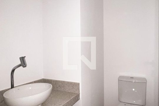 Lavabo de apartamento à venda com 1 quarto, 44m² em Itaim Bibi, São Paulo