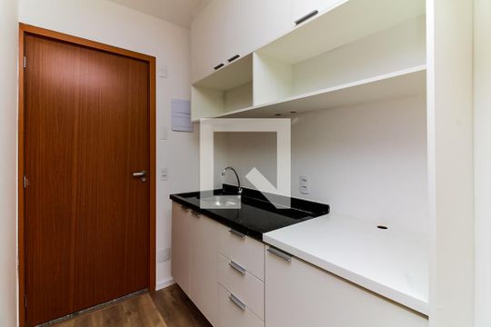Cozinha de kitnet/studio à venda com 1 quarto, 24m² em Santana, São Paulo