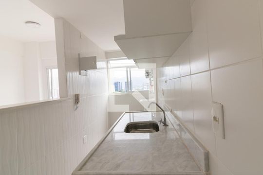 Cozinha de apartamento à venda com 2 quartos, 50m² em Barra da Tijuca, Rio de Janeiro