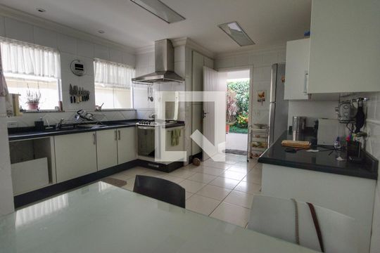 Cozinha de casa de condomínio à venda com 4 quartos, 260m² em Jardim Vila Mariana, São Paulo