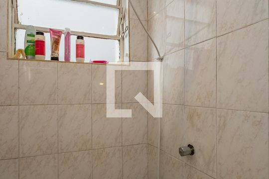 Banheiro Social de apartamento para alugar com 3 quartos, 88m² em Jardim America, Belo Horizonte