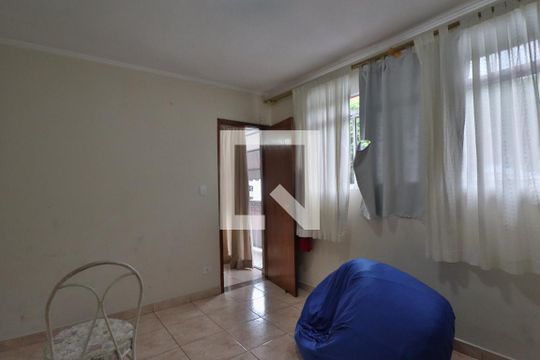 Quarto 1 de kitnet/studio para alugar com 2 quartos, 312m² em Bosque dos Eucaliptos, São José dos Campos