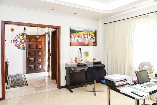Sala de casa à venda com 5 quartos, 400m² em Cristo Redentor, Porto Alegre