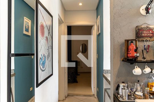 Corredor de apartamento à venda com 2 quartos, 72m² em Campos Elíseos, São Paulo