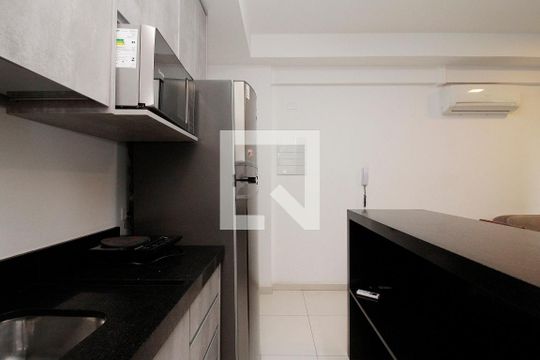 Cozinha de apartamento para alugar com 1 quarto, 38m² em Bela Vista, São Paulo