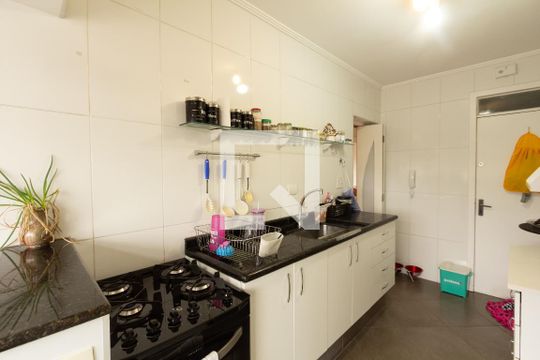 Cozinha de apartamento para alugar com 2 quartos, 84m² em Planalto Paulista, São Paulo