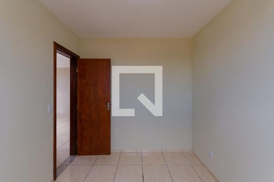 Quarto de apartamento para alugar com 2 quartos, 46m² em Jaqueline, Belo Horizonte