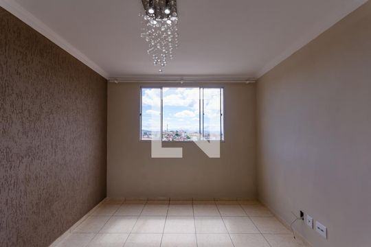 Sala de apartamento para alugar com 2 quartos, 46m² em Jaqueline, Belo Horizonte