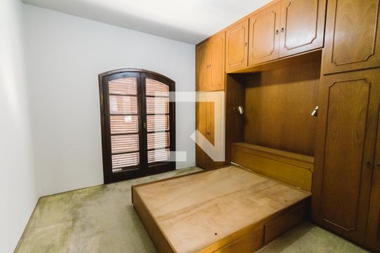 Suíte 2 de casa à venda com 3 quartos, 400m² em Vila Romana, São Paulo