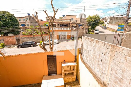 Vista do Quarto de casa para alugar com 2 quartos, 200m² em Vila Nova Bonsucesso, Guarulhos