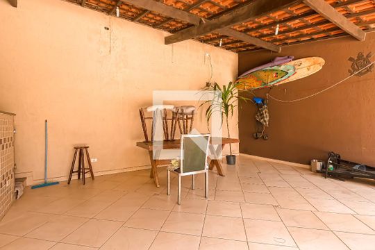 Área de Serviço de casa para alugar com 2 quartos, 200m² em Vila Nova Bonsucesso, Guarulhos