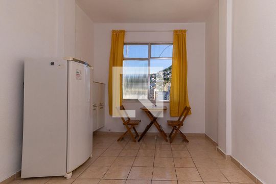 Sala de apartamento à venda com 1 quarto, 23m² em Catete, Rio de Janeiro