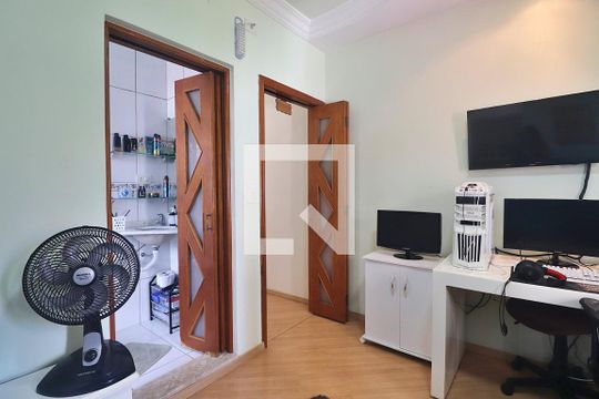Quarto 1 - Suíte 1 de casa à venda com 3 quartos, 292m² em Vila Camilopolis, Santo André