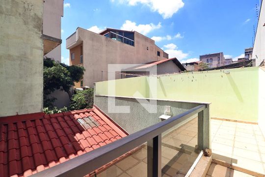 Quintal de casa à venda com 3 quartos, 292m² em Vila Camilopolis, Santo André