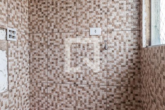 Área de Serviço de apartamento para alugar com 2 quartos, 42m² em Jardim Guilhermino, Guarulhos