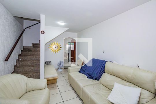Sala de casa para alugar com 3 quartos, 120m² em Jardim Alfredo, São Paulo