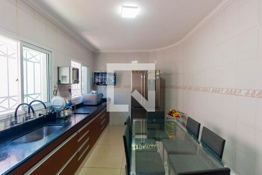 Cozinha de casa à venda com 5 quartos, 305m² em Vila Diva (zona Leste), São Paulo