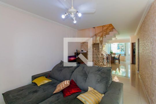 Sala de casa à venda com 5 quartos, 305m² em Vila Diva (zona Leste), São Paulo