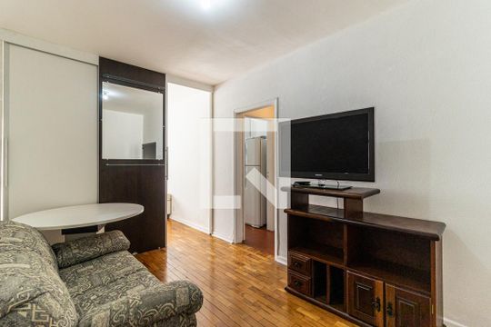 Sala de kitnet/studio para alugar com 1 quarto, 42m² em Vila Buarque, São Paulo