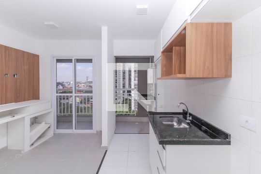 Cozinha de apartamento para alugar com 1 quarto, 31m² em Parque da Vila Prudente, São Paulo