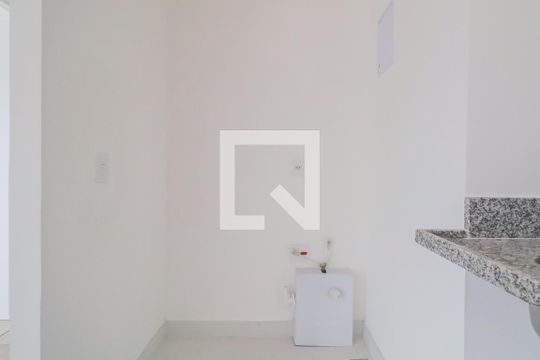 Área de Serviço de apartamento para alugar com 2 quartos, 38m² em Quarta Parada, São Paulo