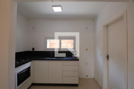 Cozinha de casa de condomínio à venda com 3 quartos, 110m² em Harmonia, Canoas