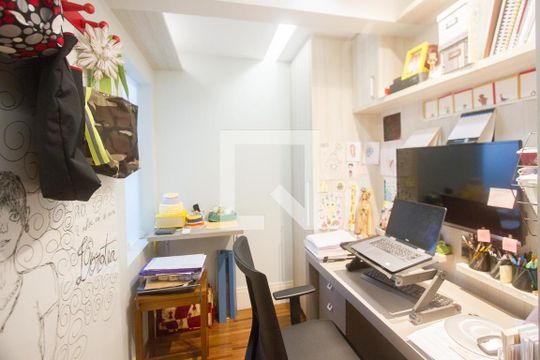 Escritório de apartamento à venda com 3 quartos, 240m² em Santo Amaro, São Paulo