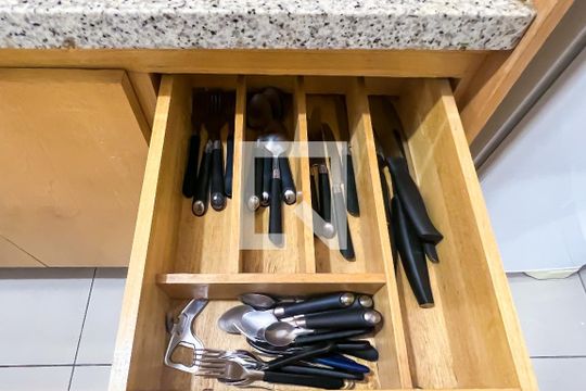 Cozinha de apartamento para alugar com 1 quarto, 41m² em Vila Olímpia, São Paulo